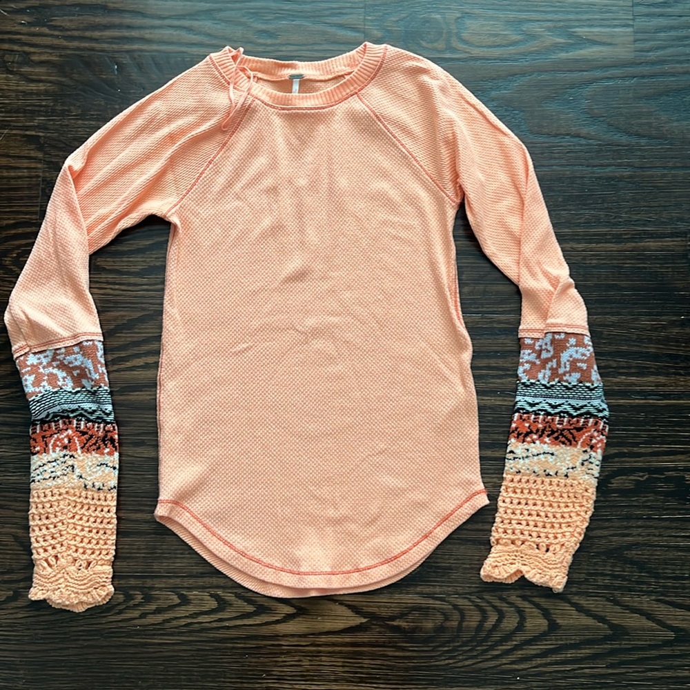 Free people orange crochet sleeve thermal top sz small s